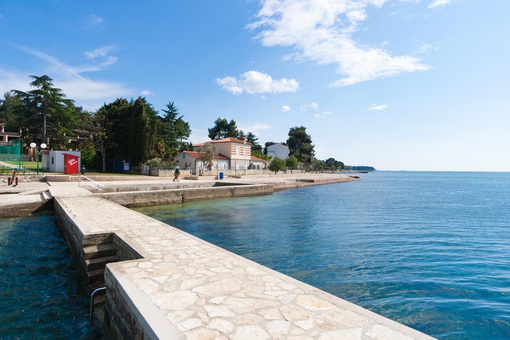 Apartment Ines Porec Bagian luar foto